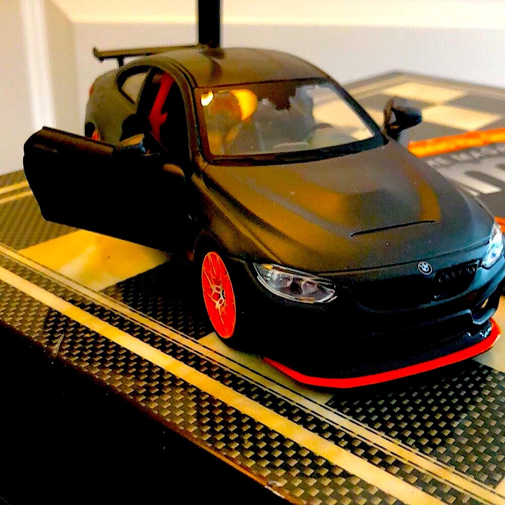 MaiSto BMW 1:24 M4 GTS model car licensed by BMW. Impeccable pristine condition